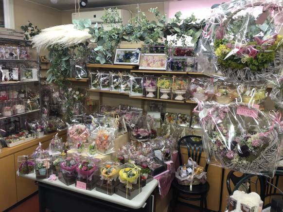 「フローリスト花菜」　（北海道釧路市）の花屋店舗写真2